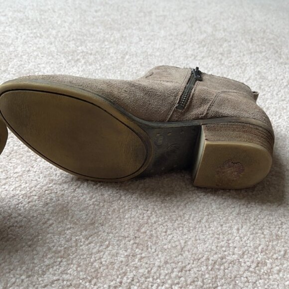 Lucky 🍀 Brand Tan Ankle Booties, Womens Size 8.5 - Picture 4 of 5